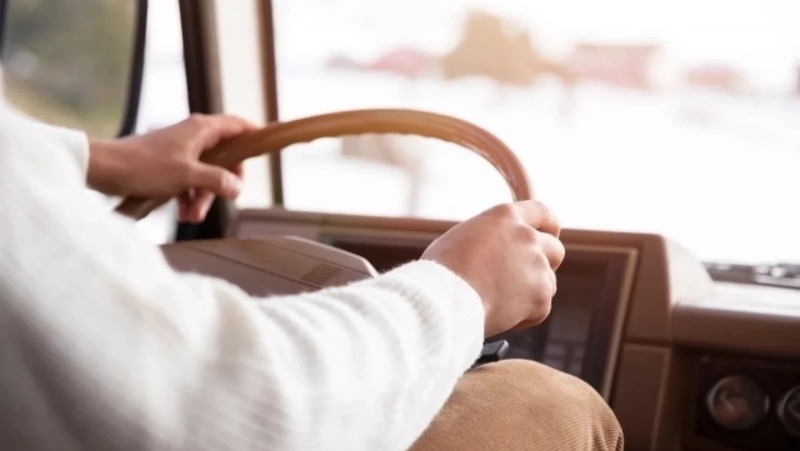 Паслер поздравил работников транспорта с профессиональным праздником