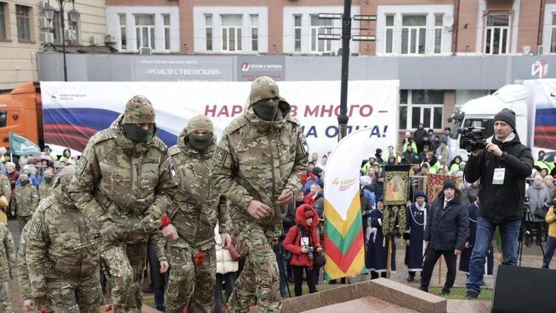 Никитин продлил региональные выплаты семьям участников СВО до конца 2026 года