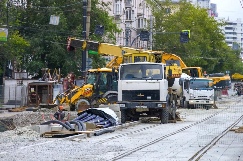 Перекрытие движения по участку улицы С.Кривой в Челябинске
