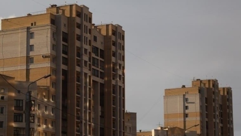 Стоимость квартир в новостройках Омска за год снизилась на 12%