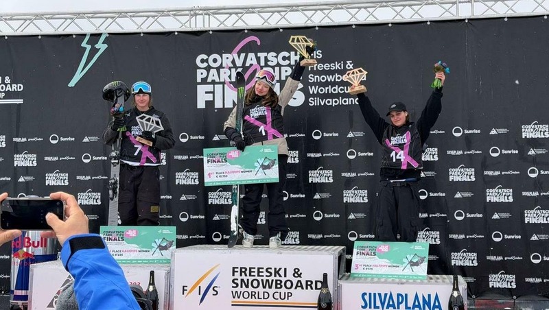 Фристайлистка из Челябинской области А.Глазкова завоевала бронзу на Кубке мира