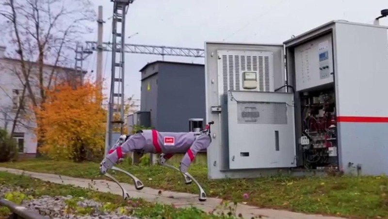 Робособак для диагностики подвижных составов тестируют на железнодорожной станции в Челябинске