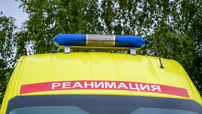 Женщина и ребенок пострадали в ДТП с переворотом  LADA Largus под Миассом