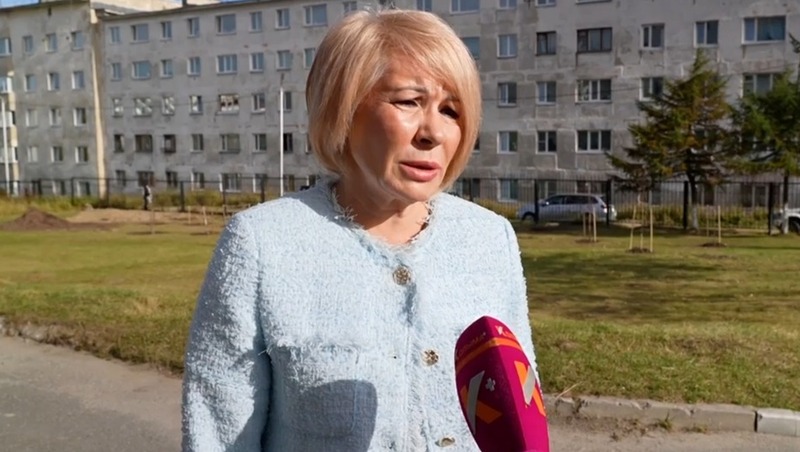 В лицее им. А. К. Болдырева высадили деревья в память о ветеранах ВОВ и бойцах СВО