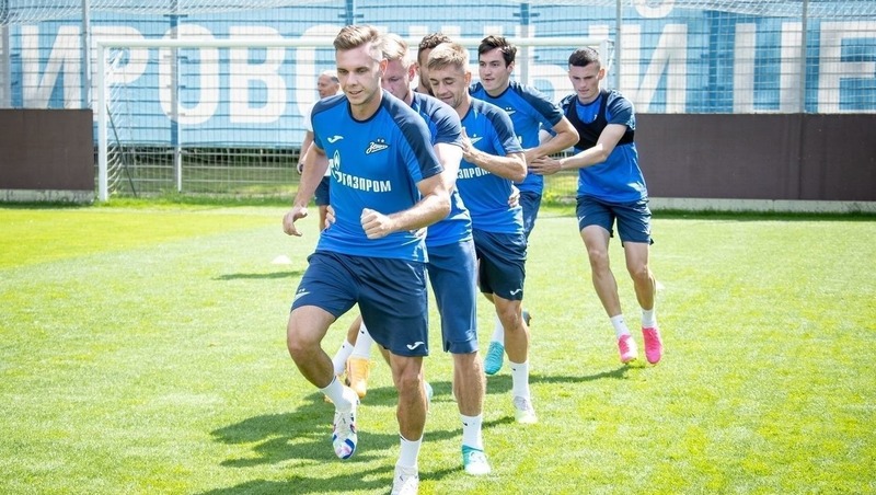 Полузащитника «Зенита» Максима Глушенкова признали лучшим игроком месяца в РПЛ