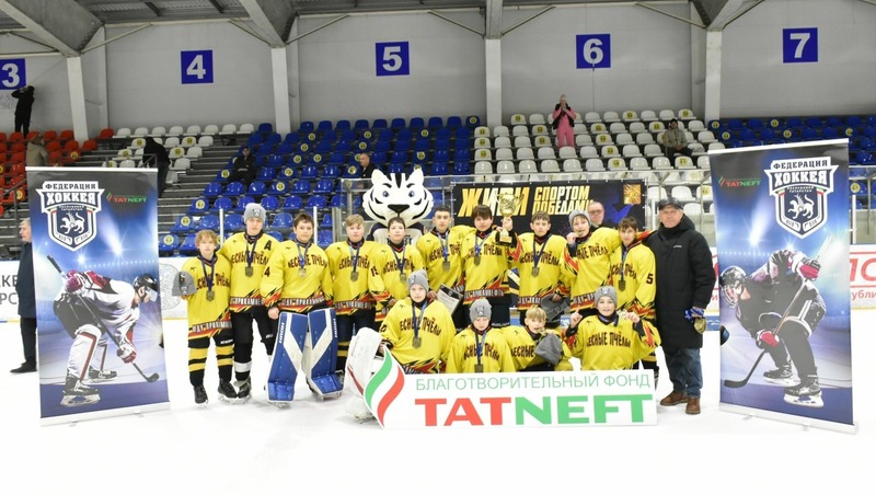 ХК «Лесные Пчёлы» завоевал золото Первенства РТ по хоккею