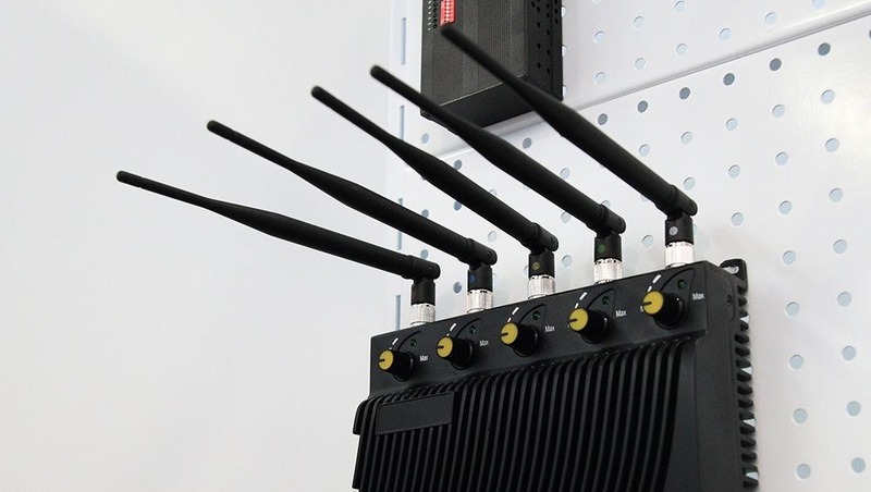 В казанском метро на станциях и путях хотят установить точки Wi-Fi