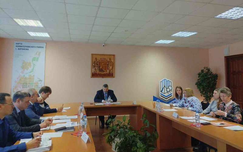 В Коминтерновском районе прием граждан провел региональный министр