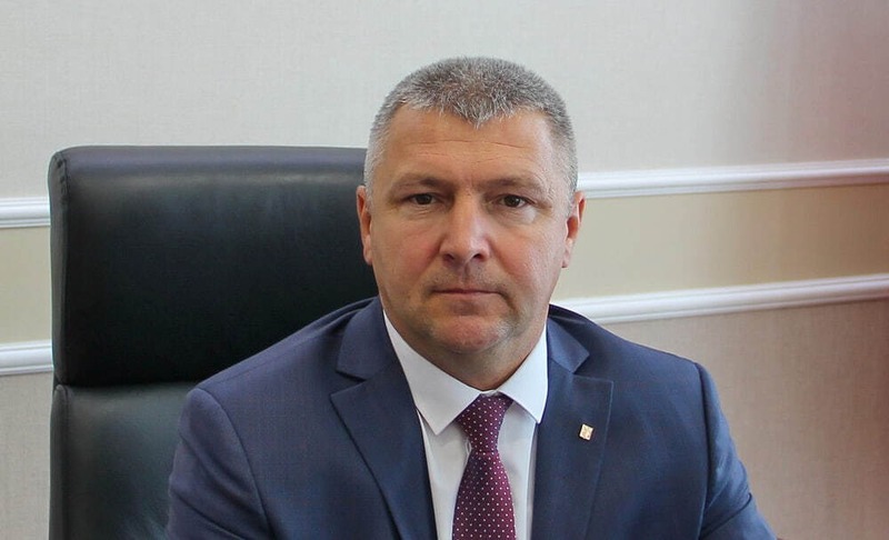 В Татарстане по делу о взятке айфоном задержали главу Камских Полян