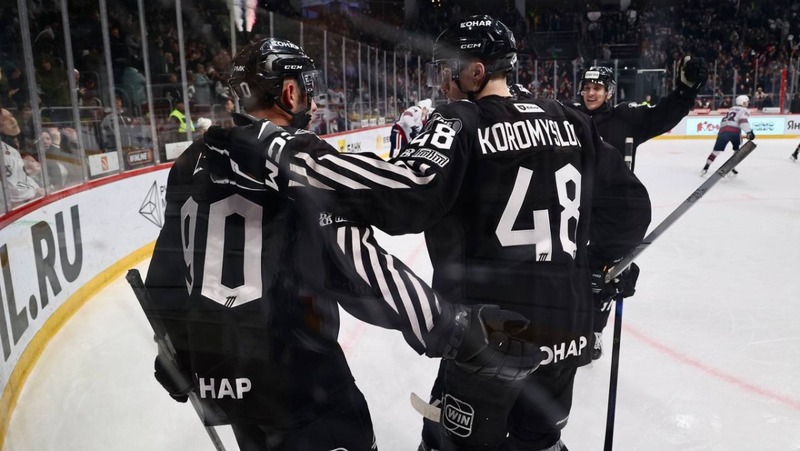 Защитник «Трактора» А.Коромыслов подписал контракт с клубом НХЛ «Сент-Луис Блюз»