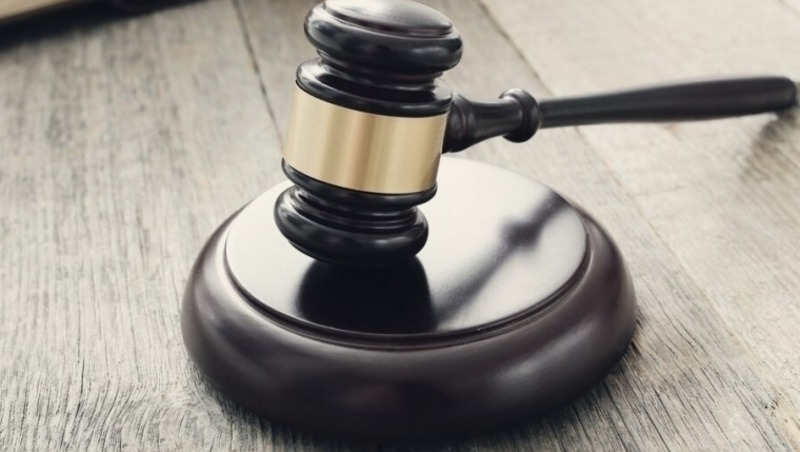 В Омской области огласили приговор мошенникам, укравшим 23 млн рублей из средств маткапитала  