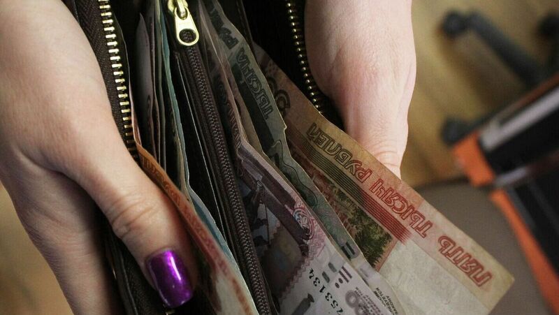 Жители Омской области за квартал потратили в рознице 157,7 миллиардов