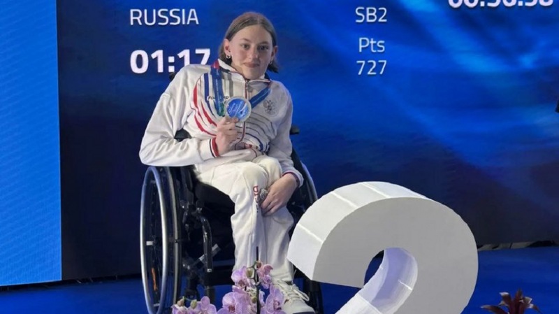 Омичка завоевала серебро на Кубке мира по плаванию в Италии