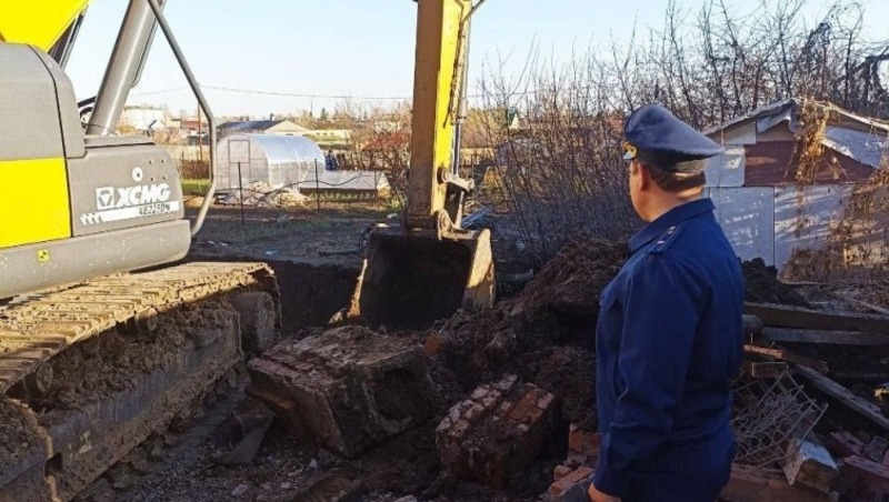 В Омске осужден мастер, по вине которого при обрушении водяного коллектора погиб слесарь 