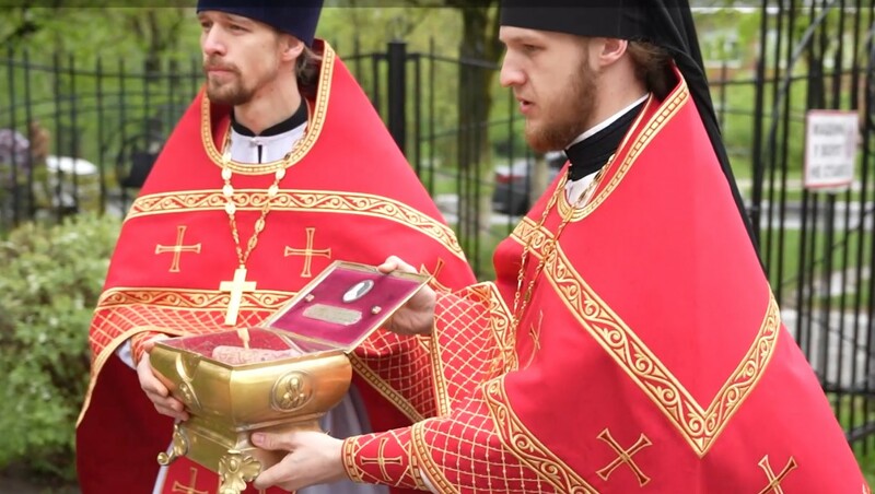 В университетский храм равноапостольных Кирилла и Мефодия доставили ковчег с десницей святой Татианы