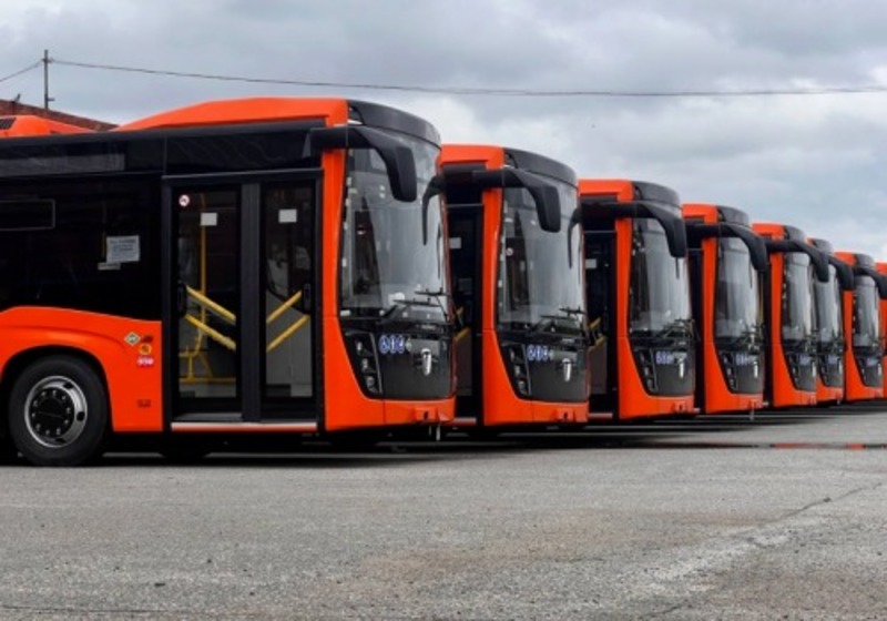 25 новых экологичных автобусов закупят для Омска в 2027 году