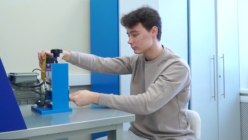 Магаданский политехникум представил свои уникальные мастерские на форуме в Москве