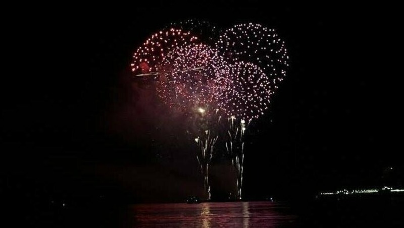 Праздничный салют запустят в День Победы с правого берега Камы в Перми