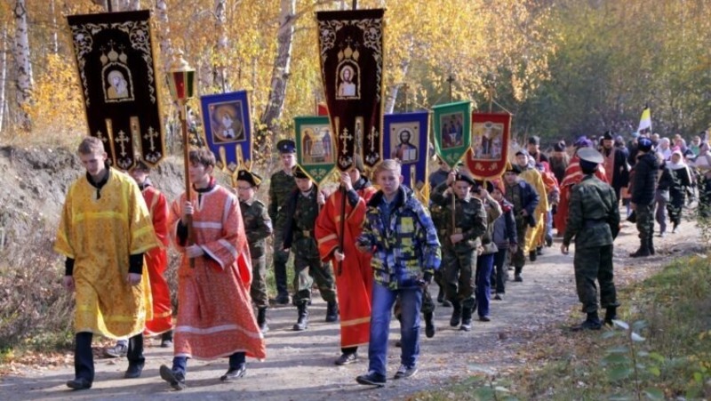Более 1 тыс. человек примут участие в детском крестном ходе в Екатеринбурге