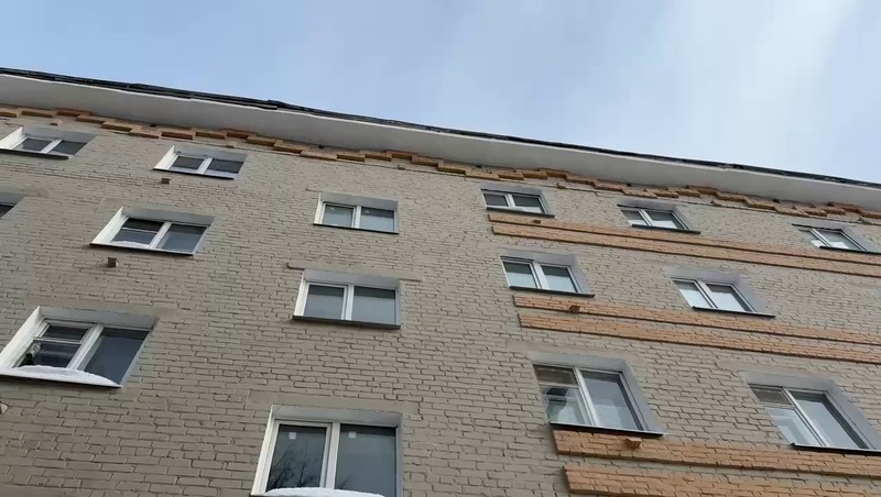 Крыша пятиэтажки обрушилась в Казани на ул. Восстания