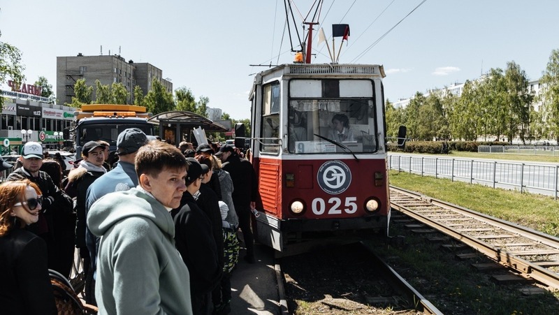 Терминалы безналичной оплаты установят в трамваях Челнов