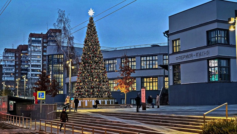 Новогодний комплекс из 7 ёлок установят на площади Куйбышева в Самаре