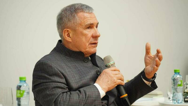 Минниханов поручил провести народные праздники в РТ на высоком уровне