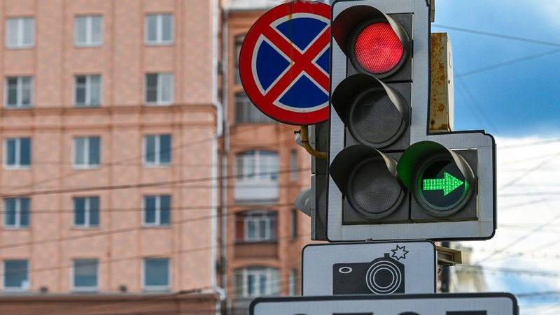 Челябинские светофоры отключат на 10 часов на трёх перекрёстках