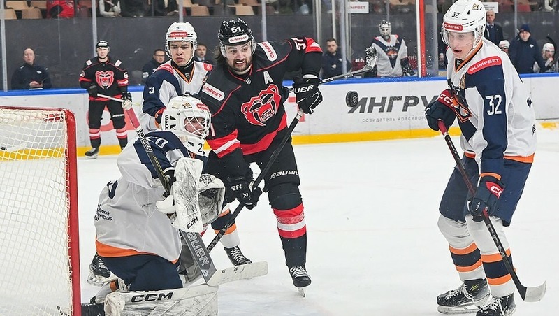 Пермский «Молот» обыграл «Магнитку» со счётом 2:0