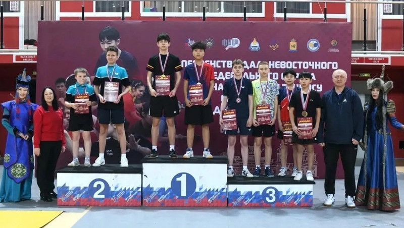 Магаданец завоевал золото и бронзу первенства ДФО по настольному теннису