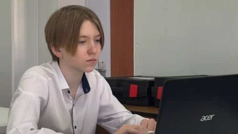 Магаданский школьник — победитель Национальной олимпиады в сфере технологий и ИИ