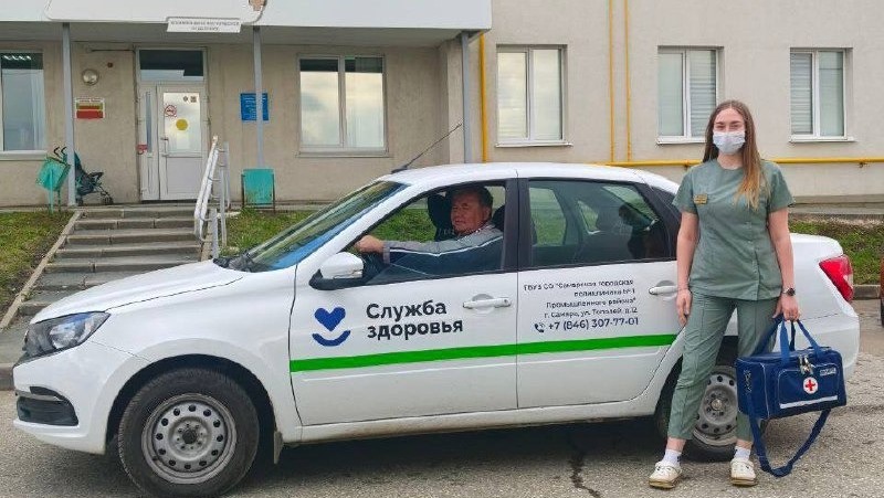 В самарскую поликлинику поставили семь машин неотложной помощи