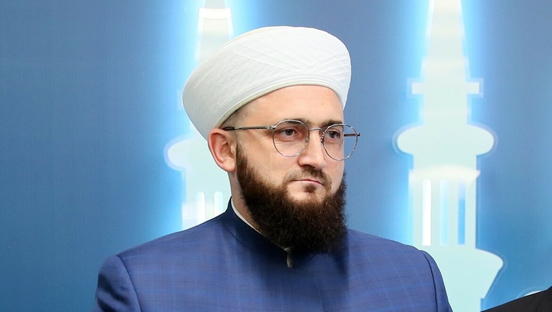 Президент Казахстана вручил госнаграду муфтию Татарстана