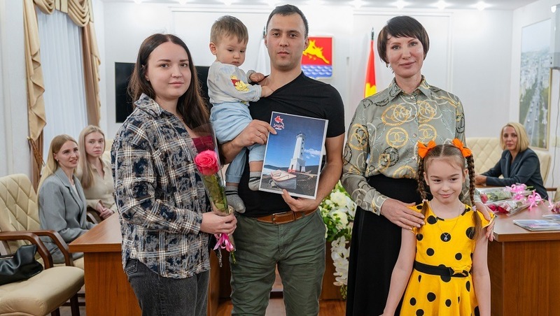 Более 70 млн руб. выделено молодым семьям Магадана на покупку жилья в 2026 году