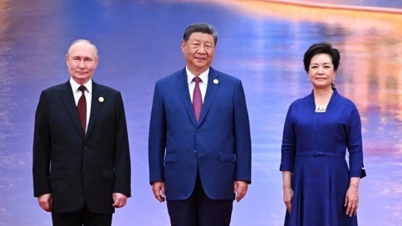 Путин прибыл на площадку саммита ШОС в Тяньцзине