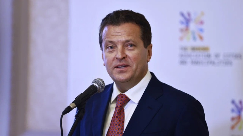 Метшин вручил награды за вклад в развитие города