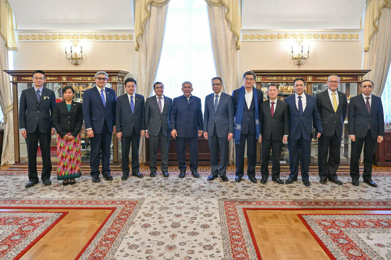 Минниханов встретился с делегацией из Китая и Юго-Восточной Азии