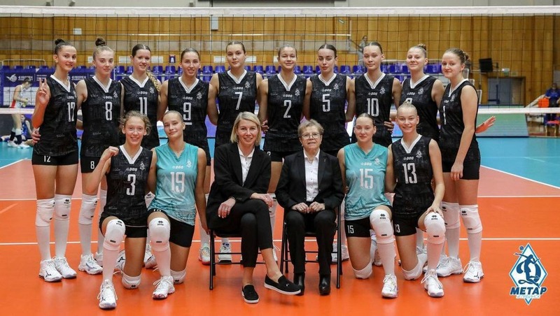 Юные челябинские волейболистки завоевали золото на первенстве России