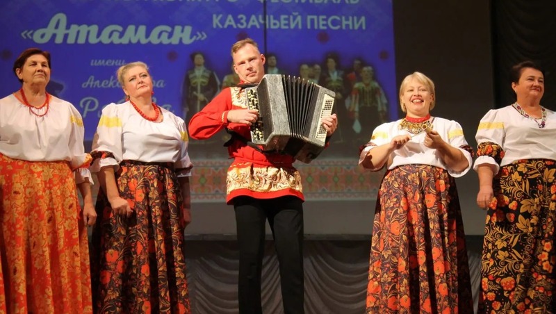 30 вокальных номеров исполнили на конкурсе-фестивале казачьей песни в Самаре