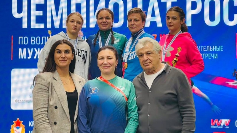 Петербург взял 4 золота на чемпионате России по женской борьбе