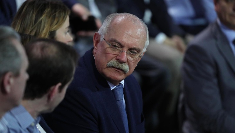 Беглов поздравил режиссёра Никиту Михалкова с 80-летием