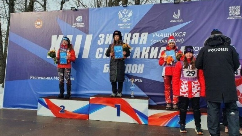 Свердловская биатлонистка завоевала 2 золота на Спартакиаде учащихся