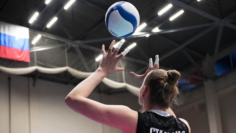 Волейболистки «Динамо-Метар» вырвали победу у «Омички»