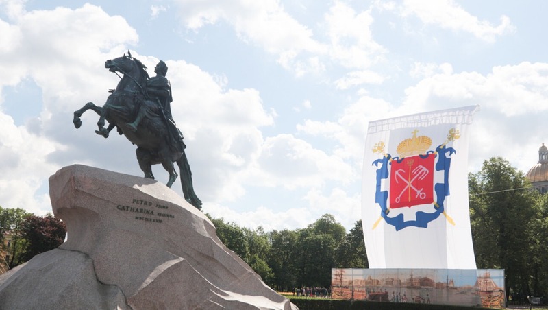 На Сенатской площади установят видеоэкраны ко Дню города