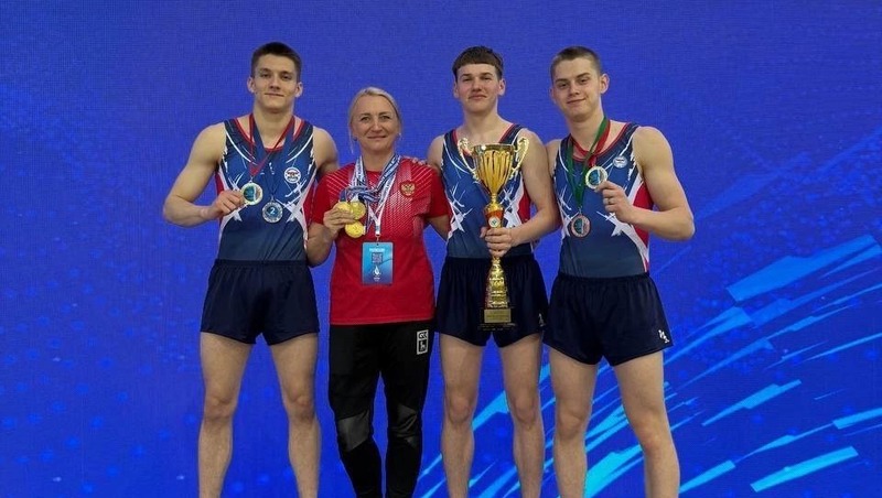 Самарцы победили на командном чемпионате России по прыжкам на батуте