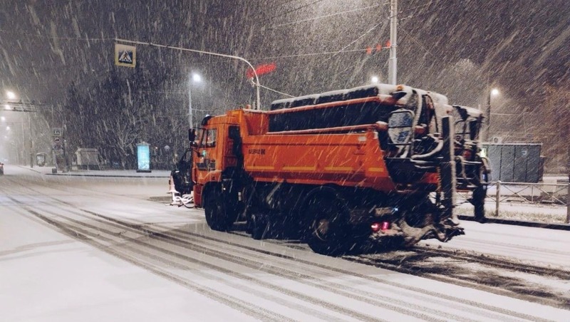 Около 3 тыс. куб. м снега вывезли на утилизацию в Петербурге