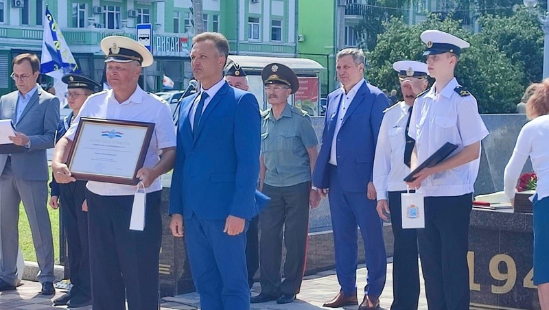 В Самаре прошел торжественный митинг у памятника «Соловецким юнгам»