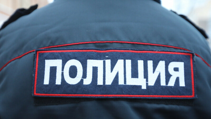 Петербуржец открыл стрельбу из-за шума в парадной многоквартирного дома