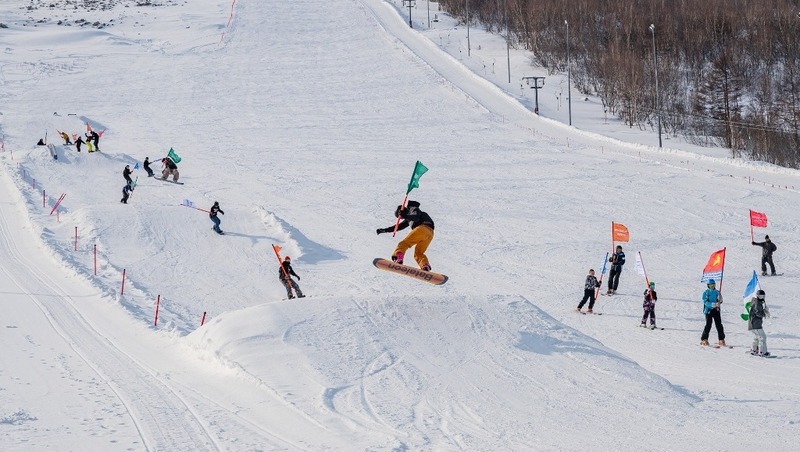 Более 40 спортсменов приняли участие во Всероссийских соревнований по фристайлу в Магадане
