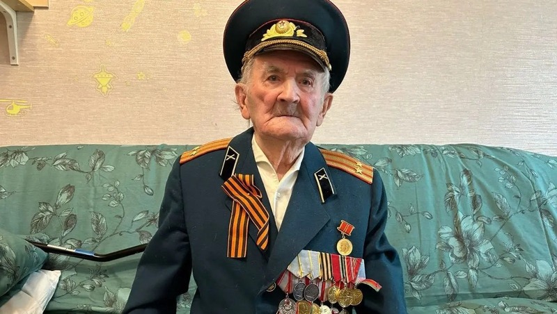 100-летний юбилей отметил самарский ветеран ВОВ Александр Баринов